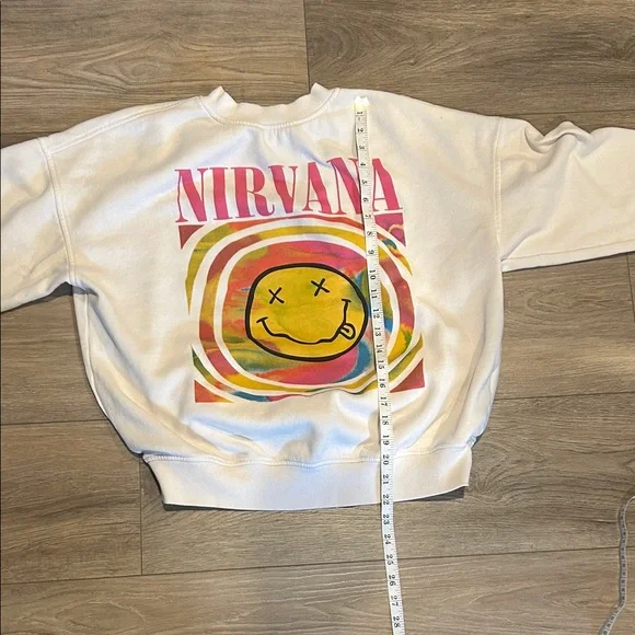 NIRVANA Cream Crewneck Sweatshirt with Multicolor Graphic Size XS - Picture 6 of 8